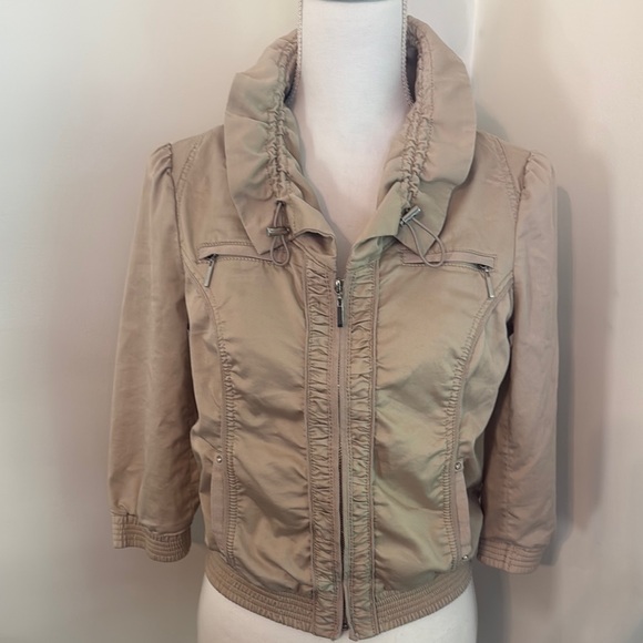 White House Black Market Jackets & Blazers - White House Black Market Women's Tan Bomber Jacket Size 2